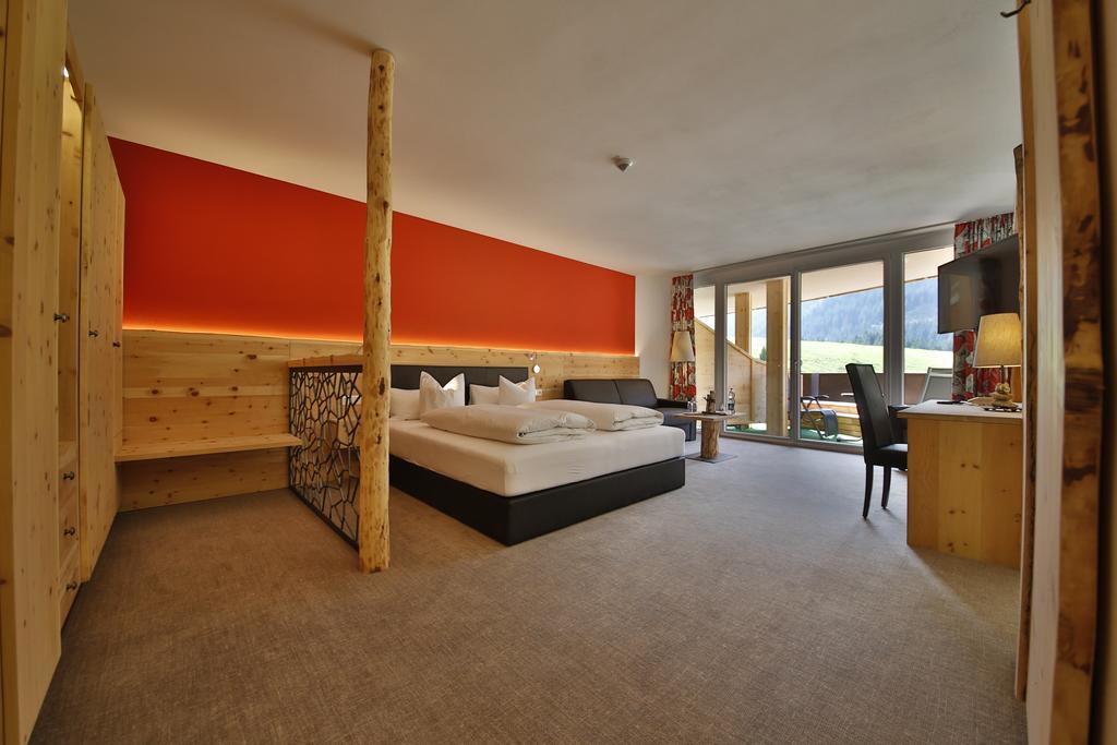 Romantik Resort & Spa Der Laterndl Hof Haldensee Exterior photo